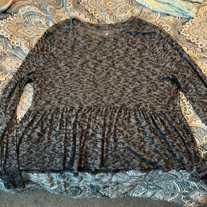 So light tiered sweater